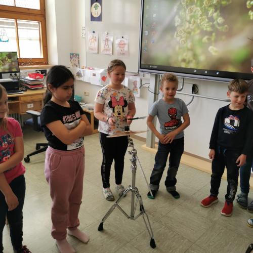 Kinder musizieren 2