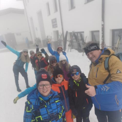 Kinder auf Gletscher 2