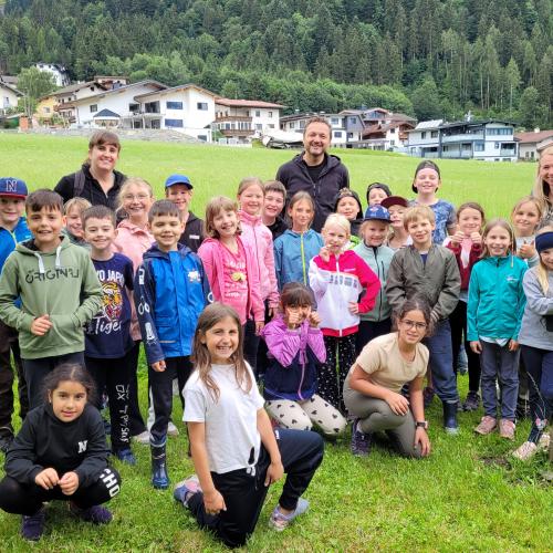Gruppenfoto mit Bauern