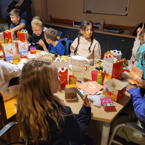 Kinder beim Essen