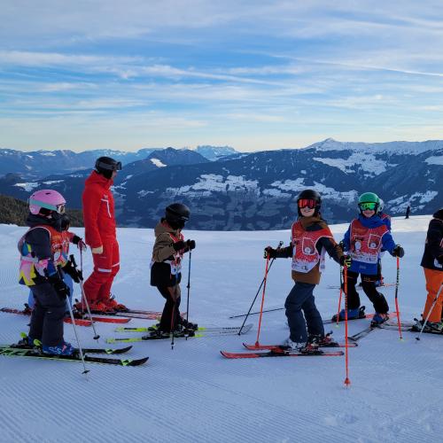 Kinder auf der Piste 