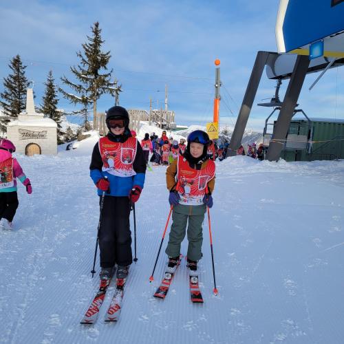 Kinder auf der Piste  2