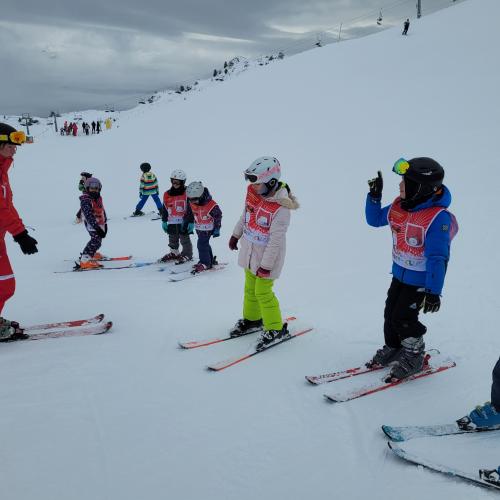 Kinder auf der Piste  4