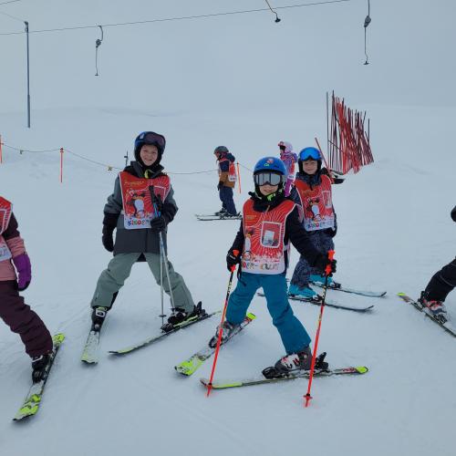 Kinder auf der Piste  5