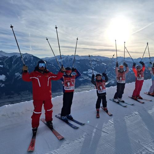 Kinder auf der Piste  10