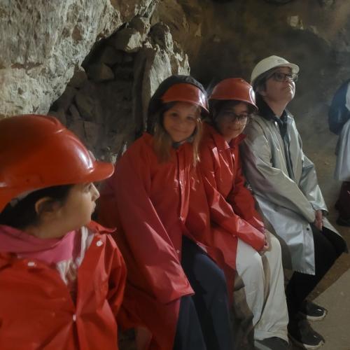 Kinder im Silberbergwerk 2