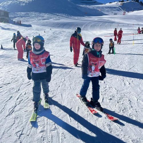 Kinder auf der Piste 2
