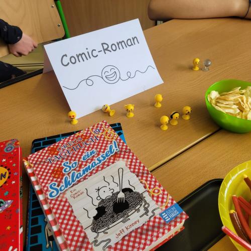 Comic Tisch