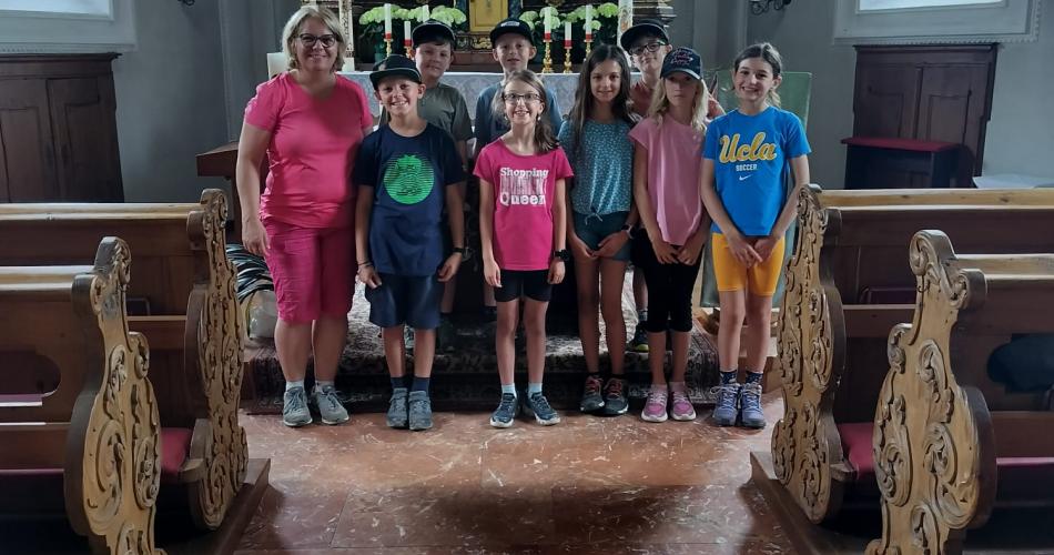 Kinder in der Kirche